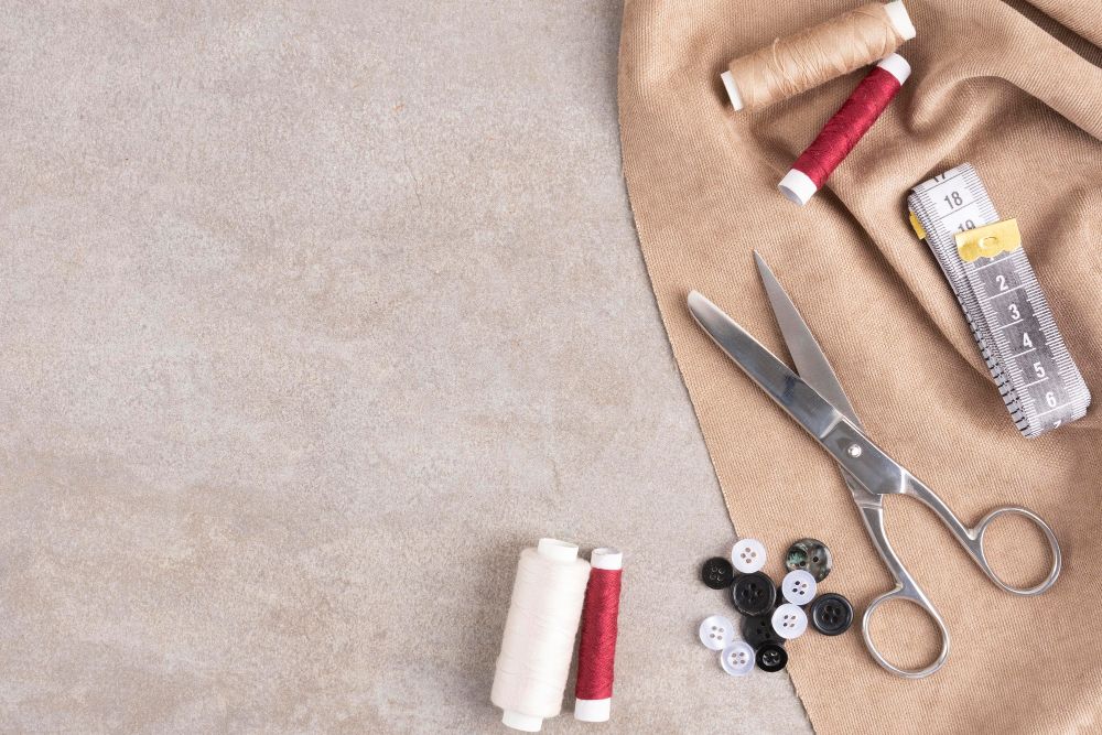 Herramientas y materiales de confección